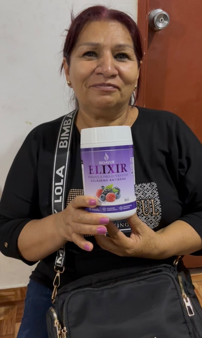 Cliente real con su pedido de BIOAYUR ELIXIR